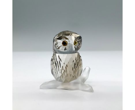 From the Feathered Beauties collection, this owl features faceted clear crystal with topaz crystal eyes, sitting on a matte c