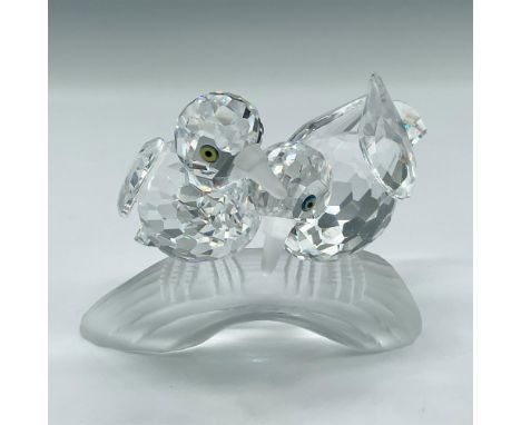 Part of the SCS annual edition of the very first Caring and Sharing trilogy. Clear faceted crystal with frosted crystal beaks