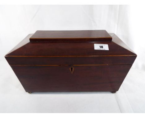 A 19th century sarcophagus shaped tea caddy with fitted interior - Est £30 - £40