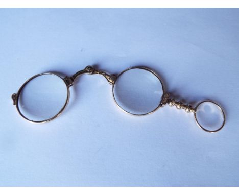 An early 20th century gold plated lorgnette - Est £50 - £80