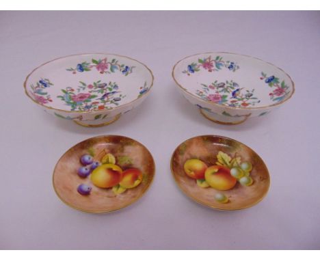 A pair of Aynsley Pembroke bonbon dishes and a pair of Royal Worcester coasters (4)
