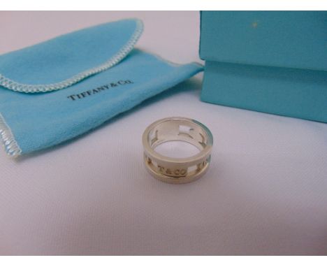 Tiffany silver ring, approx total weight 8g, to include original packaging