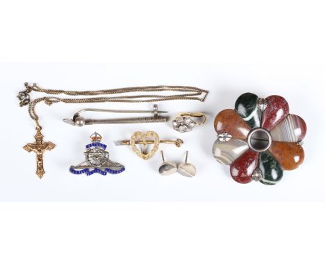 A varicoloured agate brooch, last quarter of the 19th century, probably Scottish, width 4.9cm, three further brooches, a rose