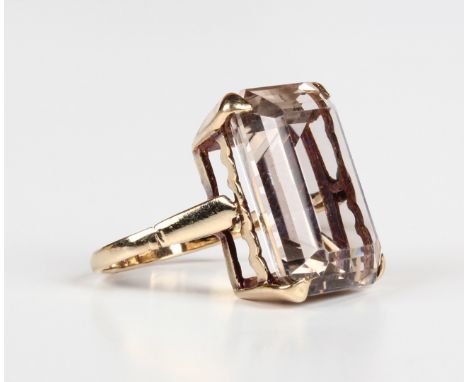 A 9ct gold ring, claw set with a rectangular cut smoky quartz, London 1965, weight 7.2g, ring size approx K.Buyer’s Premium 2