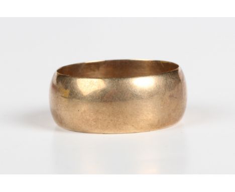 A 9ct gold wide band wedding ring, London 1967, weight 9.1g, ring size approx X.Buyer’s Premium 29.4% (including VAT @ 20%) o