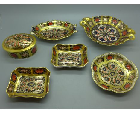 Six Royal Crown Derby 1128 pattern trinket dishes 