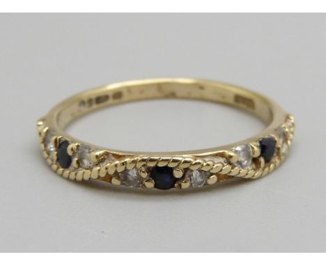 A 9ct gold, sapphire and white stone ring, 1.6g, O 