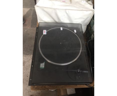 SANSUI AMPLIFIER AND TECHNICS RECORD DECK