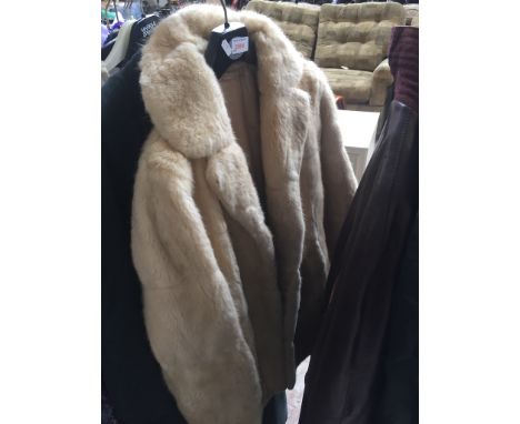 FUR COAT