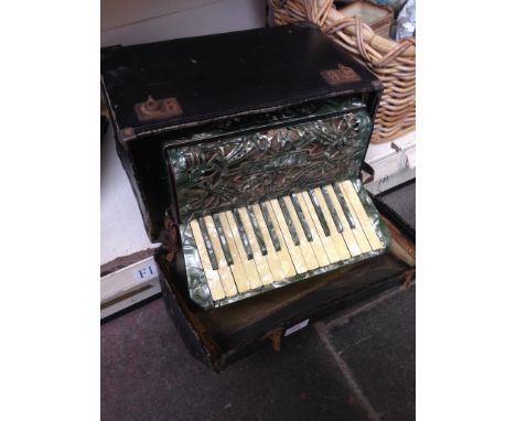 ALVARI PIANO ACCORDION H1