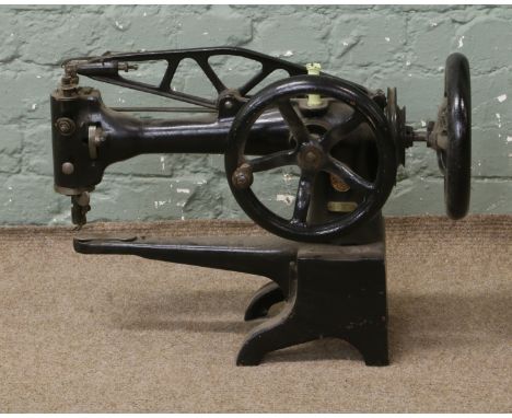A Singer model No-29 K industrial leather work sewing machine