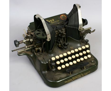 An Oliver No-5 typewriter, Chicago U-S-A