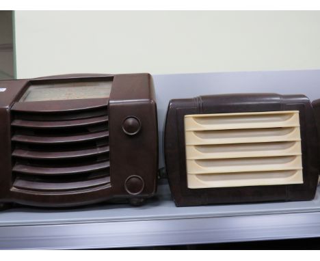 Vintage 1940's Era G.E.C Valve Radio measures approx 13 x 16 inches, Plus very similar speaker of similar dimensions, Working