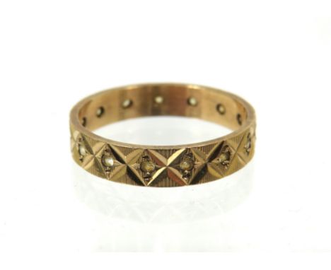 9ct Yellow Gold ring. Finger size N 1.8g