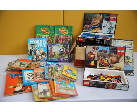 Vintage Lego to include Tec, Vintage books and annuals, jigsaws. See photos.