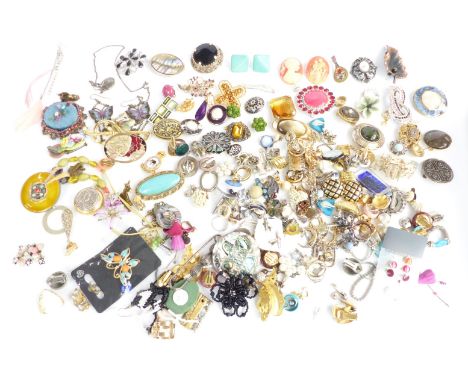 A collection of brooches and earrings including enamel and marcasite, Monet, Miracle, white metal, Sphinx etc&nbsp;