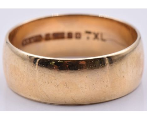 A 9ct gold wedding ring/ band, 4.4g, size P