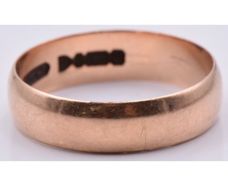 A 9ct rose gold wedding band/ ring, Birmingham 1914, 3.0g, size R/S