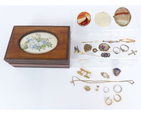 A collection of jewellery including 9ct gold ring, 9ct gold necklace and Victorian stick pin (4.4g), agate brooches, silver r