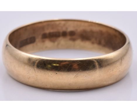 A 9ct gold wedding band/&nbsp;ring, 2.5g, size L