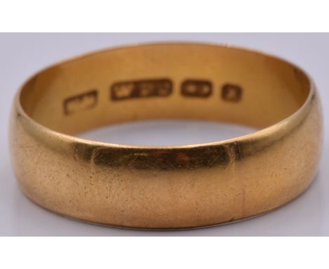 A 22ct gold wedding&nbsp;band/ ring,&nbsp;Birmingham 1897, 5.5g, size W/X&nbsp;
