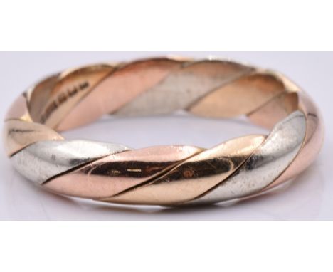 A 9ct gold tri-coloured ring, 3.9g, size N
