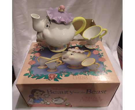 Disney Beauty and The Beast boxed tea set. P&amp;P Group 2 (£18+VAT for the first lot and £3+VAT for subsequent lots) 