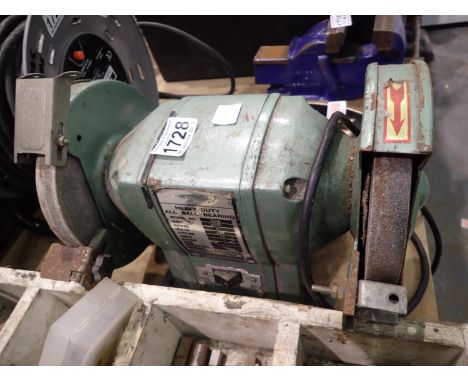 NuTool 370w heavy duty bench grinder. All electrical items in this lot have been PAT tested for safety and have passed. This 