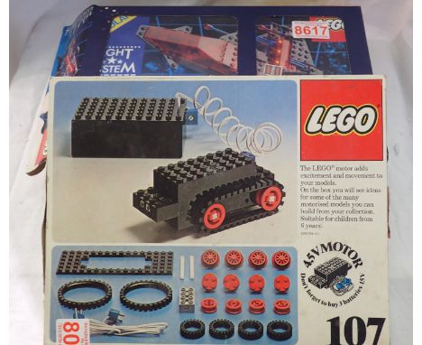 Two vintage Lego sets. Not available for in-house P&amp;P 