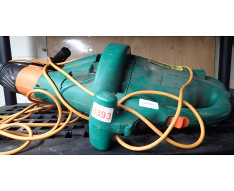 Black &amp; Decker long nose electric leaf blower. All electrical items in this lot have been PAT tested for safety and have 