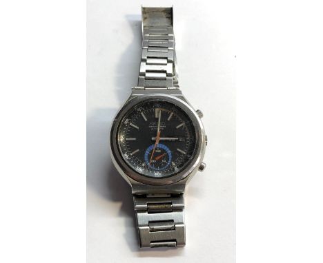 Vintage Seiko Chronograph 6139-7060 automatic watch is ticking but no warranty given, as shown age related marks and scratche