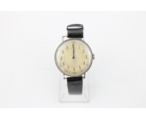 Vintage c.1940/50's Gents Doxa oversize wristwatch hand-wind  spares and repairs with fixed bars between lugs, possibly milit
