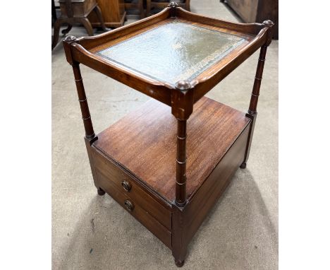 A Regency style mahogany green leather topped two drawer lamp table 