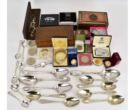 Various mixed collectibles and costume jewellery, to include a Dorsetshire regimental military crested cigarette box, a Dorse