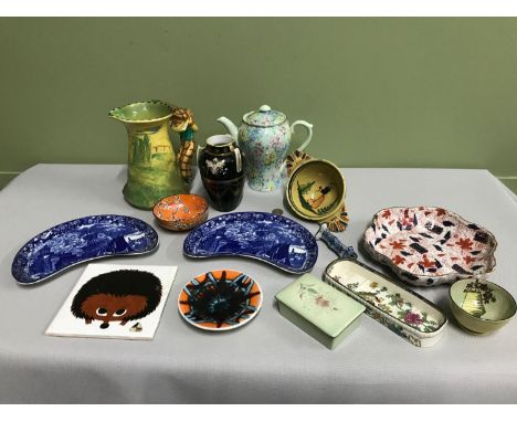 A Selection of collectable porcelain which includes Quimper two handle bowl, Two Wedgwood serving dishes, Poole pin dish, Car