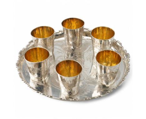 Chinese export silver tray with shaped rim, engraved with dragons on three ball feet D18cm and a set of six matching tots mar