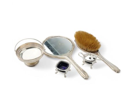 Silver bowl with swing handle and pierced rim on short pedestal foot D10cm Sheffield 1911, Maker Mappin & Webb, silver backed