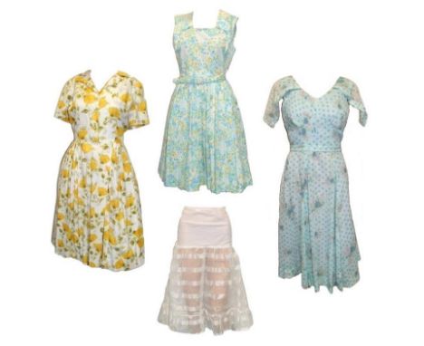 3 Ladies Vintage Hand Made 1950s/60s Dresses &amp; Petticoat (no elastic) (4) 
