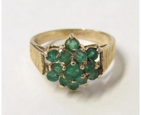 Ladies 9ct Gold Emerald Cluster Ring with bark shank, size O 