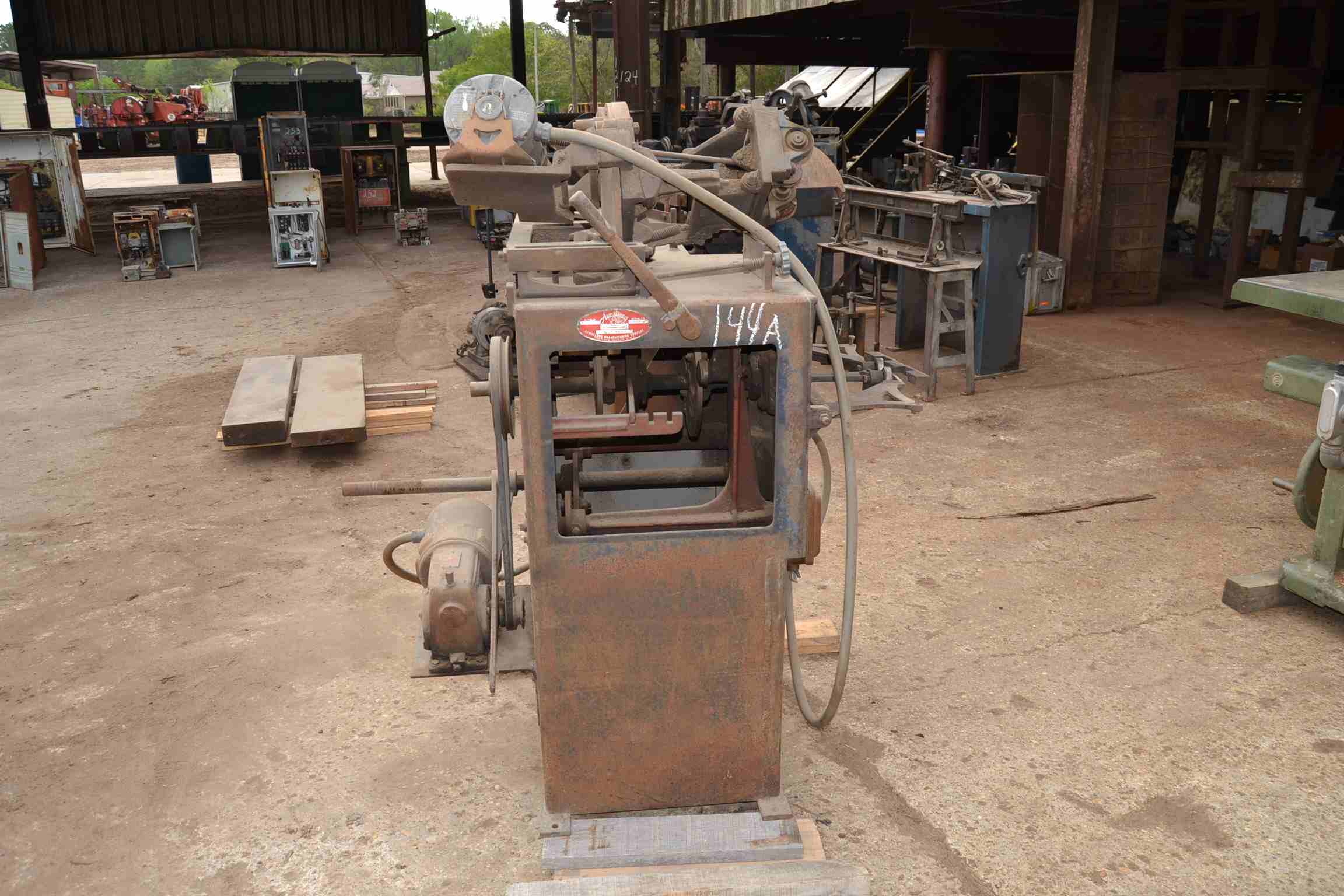 ARMSTRONG 2 BAND SAW SHARPENER