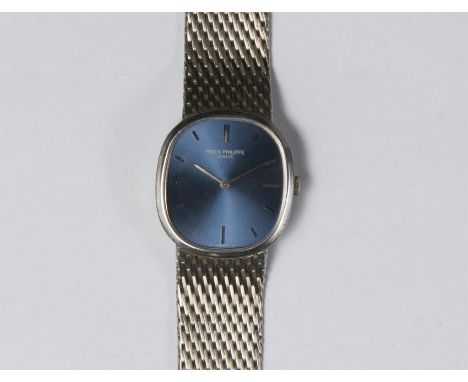 Patek Philippe Ellipse 18K White Gold , manual winding, men. Total weight 88.4 grams 百达翡丽, 18K白金手链, 手动机械, 男装