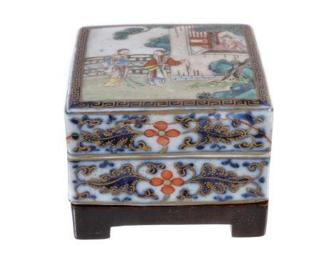  A Chinese Famille Rose polychrome seal box and cover  , Qing Dynasty,  with a  Western Chamber   scene, with Zhang Sheng pla