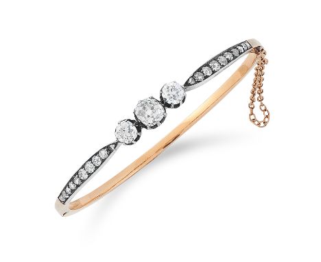 ANTIQUE DIAMOND BANGLE set with old cut diamonds, 5.5cm inner diameter, 9.8g.