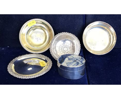 A collection of small silver wares to include a George III silver dish with gilt washed interior and gadrooned edge (by John 