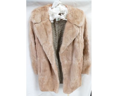 Vintage light coloured fur coat (approximately size 8).