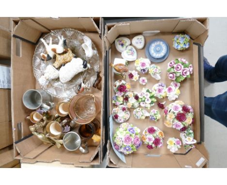 A mixed collection of items to include Royal Albert Old Country Roses design ceramic flower pots, similar unbranded items, Go