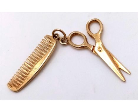 A 9K GOLD SCISSORS AND COMB CHARM (PERFECT FOR HAIRDRESSERS)      1.7gms 