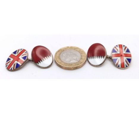 A STERLING SILVER CHAIN LINK CUFFLINKS WITH BRITISH FLAG ON 14.8Gref: 7967 