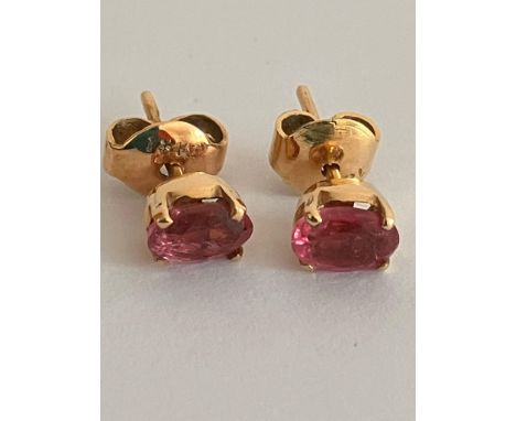 Beautiful pair of 18 carat GOLD and RUBY EARRINGS. Complete with 18 carat GOLD BACKS. 1.5 grams. 