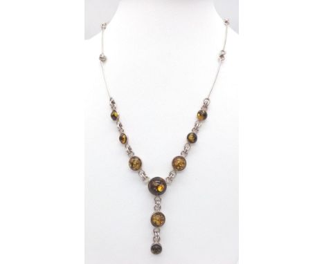 An Excellent Condition Vintage Amber Set Bar Link Chain Necklace. 41cm Length. Set with two colours of Amber Cabochons with t